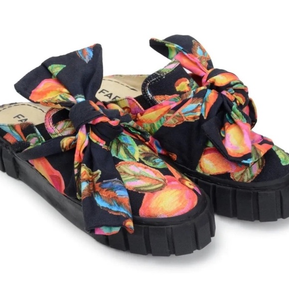 FARM Rio Shoes - Farm Rio Black Cashew Platform Mule Sneaker w/Bow Tropical Fruit Print 6.5 NWT